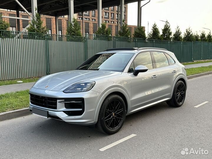 Porsche Cayenne 3.0 AT, 2023, 1 км