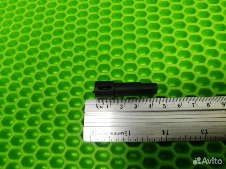 Фиксатор поворотного колеса коляски N 01, новый