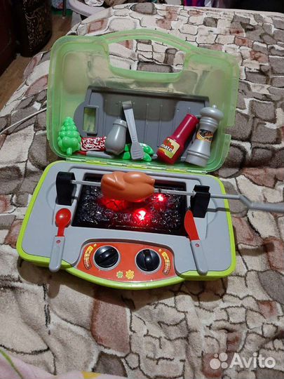 Детские игрушки кухня