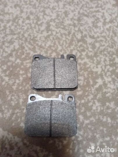 Колодки передние тормозные