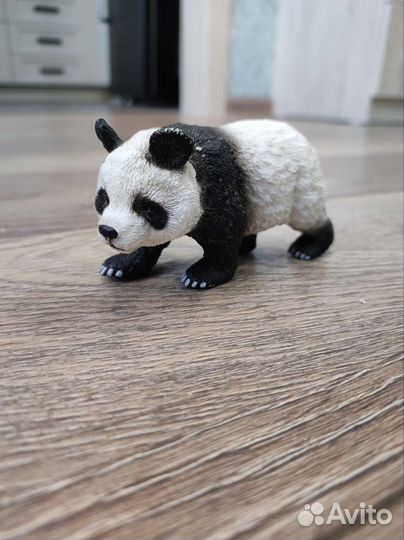 Фигурки животных коллекционные