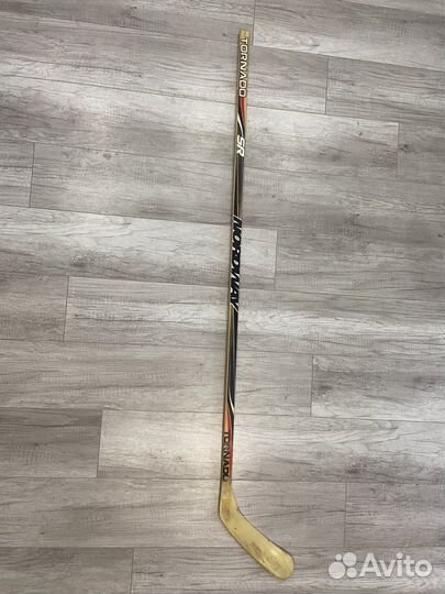 Клюшка хоккейная