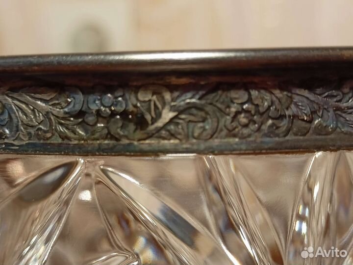 Ваза хрустальная