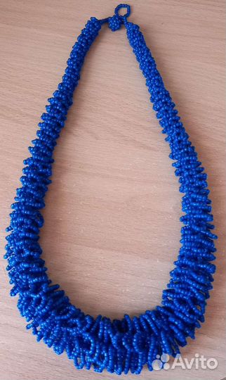 Ожерелье из бисера