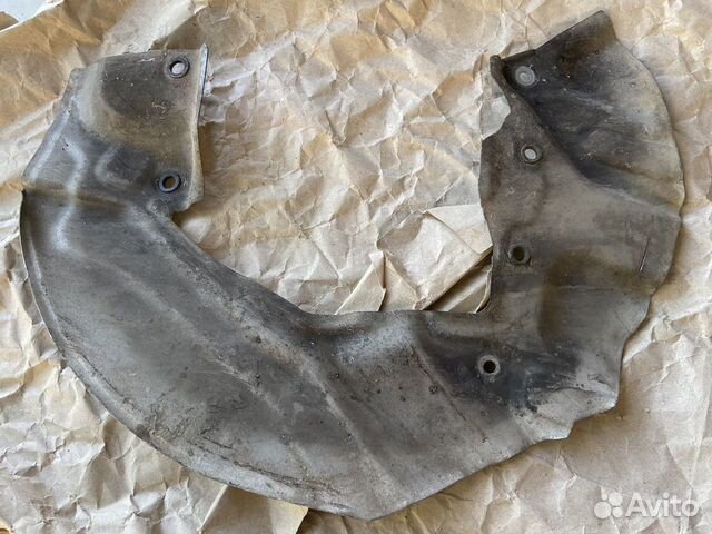 Пыльник тормозного диска BMW 7 e65/e66