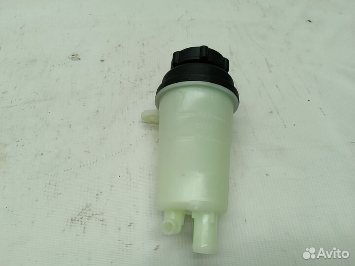 Форд Фокус 3 бачок гур