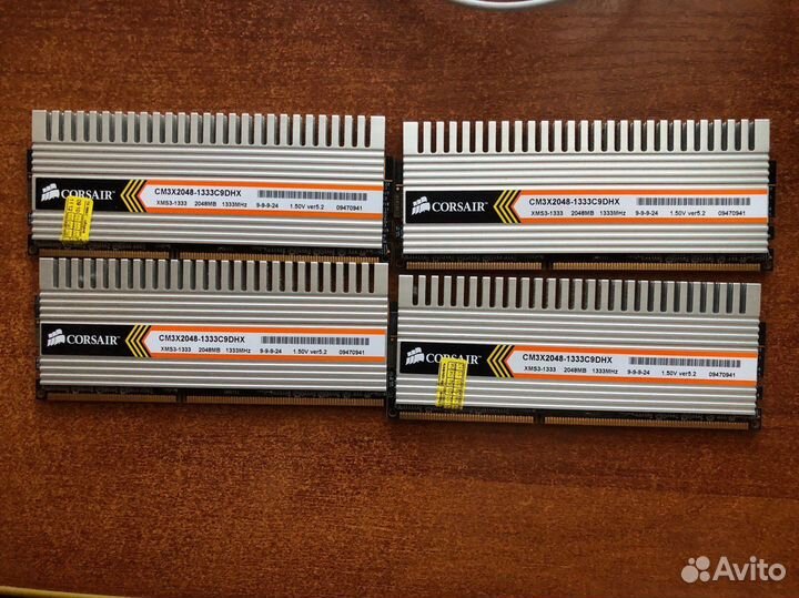 Комплект оперативной памяти Corsair 8GB