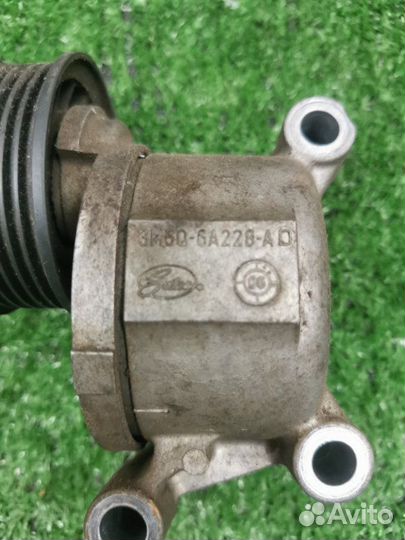 Натяжитель ремня генератора Ford Mondeo 4 седан