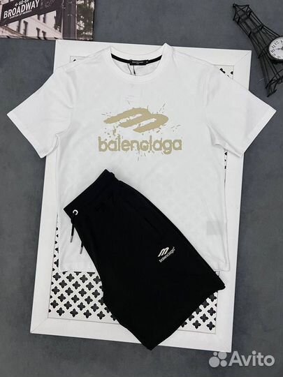 Костюм шорты и футболка Balenciaga