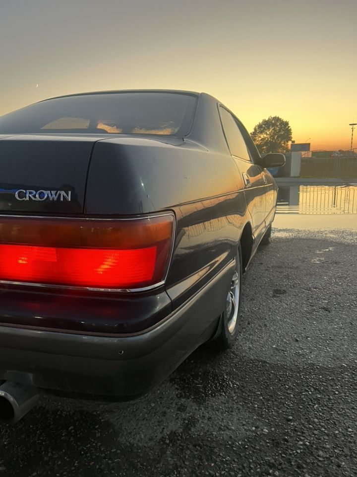 Toyota Crown: фото владельца