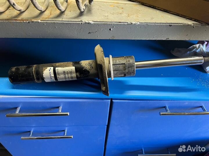 Амортизатор передний Volkswagen Passat CC sachs