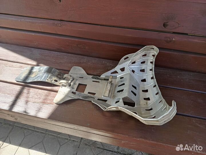 Защита картера и резонатора Rieju MR 250/300 20-23