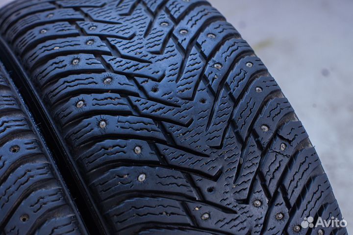 Nokian Tyres Hakkapeliitta 8 215/55 R17 98T