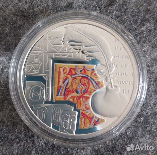 Монета серебро Ниуэ 1 доллар 2011 Письменность