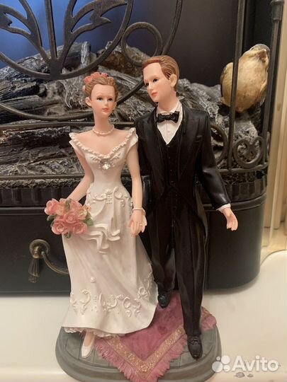 Статуэтки из полистоуна