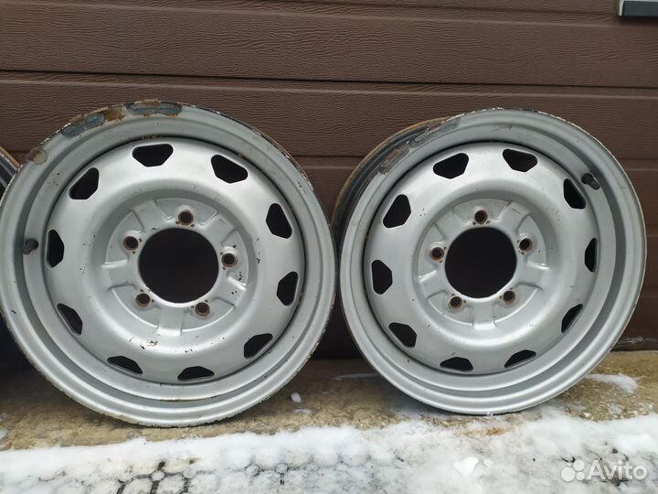 Штампованные диски УАЗ R16