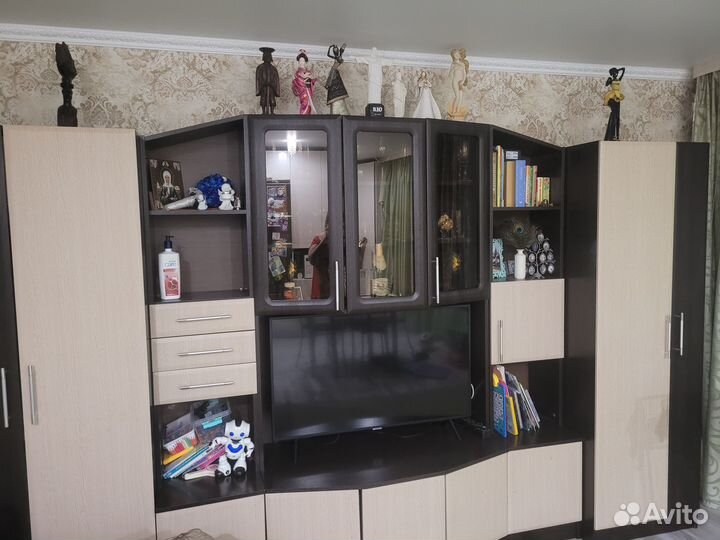 Стенка в гостиную