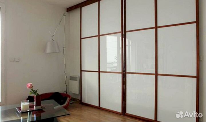 Стеклянная перегородка