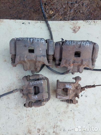 Суппорт на nissan altima