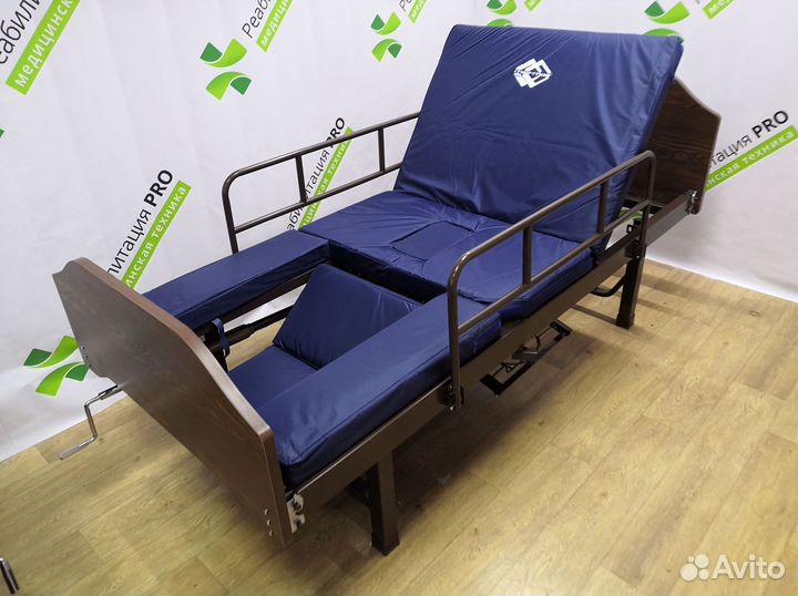 Медицинская кровать для лежачих