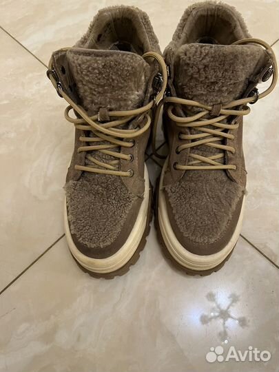 Ботинки женские