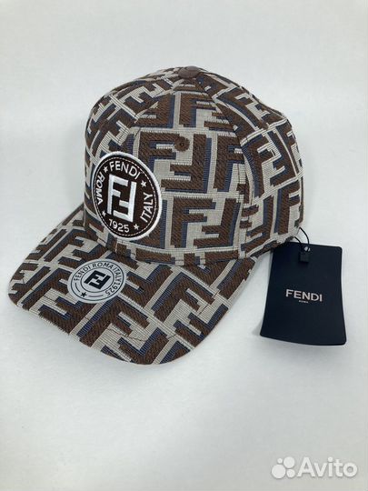 Бейсболка Fendi