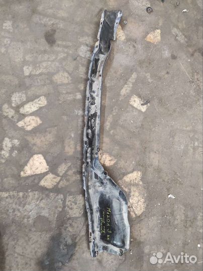Жабо водосток Mazda 3 bk