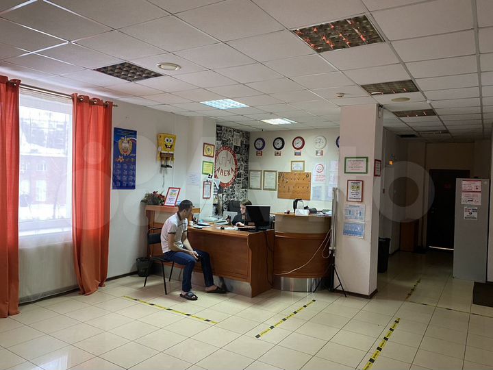 Комната 72 м² в > 9-к., 1/1 эт.