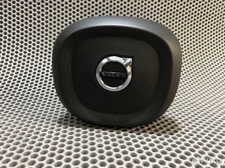Подушка безопасности в рулевое колесо Volvo XC90