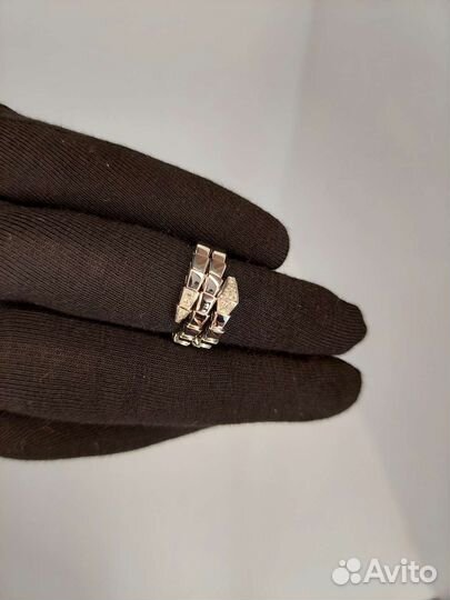 Золотое кольцо bvlgari