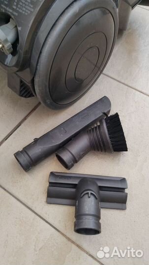 Пылесос Dyson DC 32 allergy