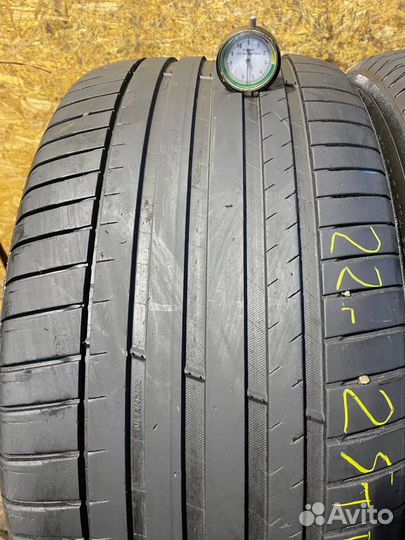 Michelin Pilot Sport 4 SUV 295/40 R21