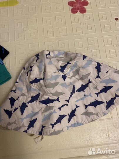 Головные уборы, носки и колготки