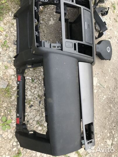 Торпеда с подушками безопасности Nissan Tiida 1