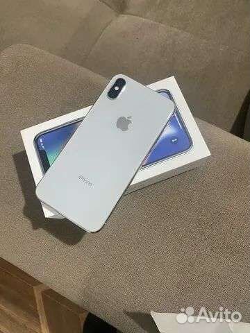 Телефон iPhone 10