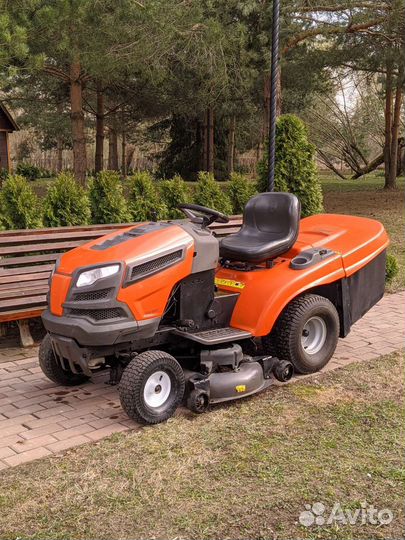Садовый трактор Husqvarna