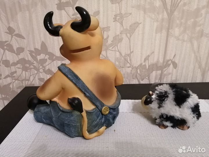 Копилки быки