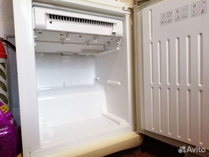 Холодильник stinol 107