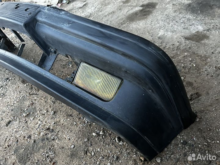 Бампер передний bmw 7 e32