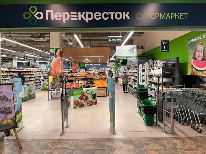 Арендный Бизнес, Перекрёсток ул. Космонавта Волков