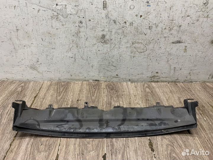 Дефлектор радиатора передний Ford Fiesta хетчбэк