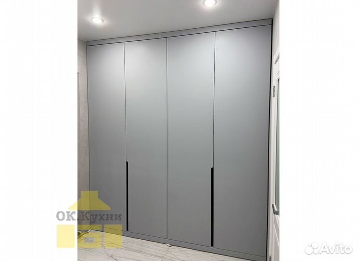 Встраиваемый шкаф