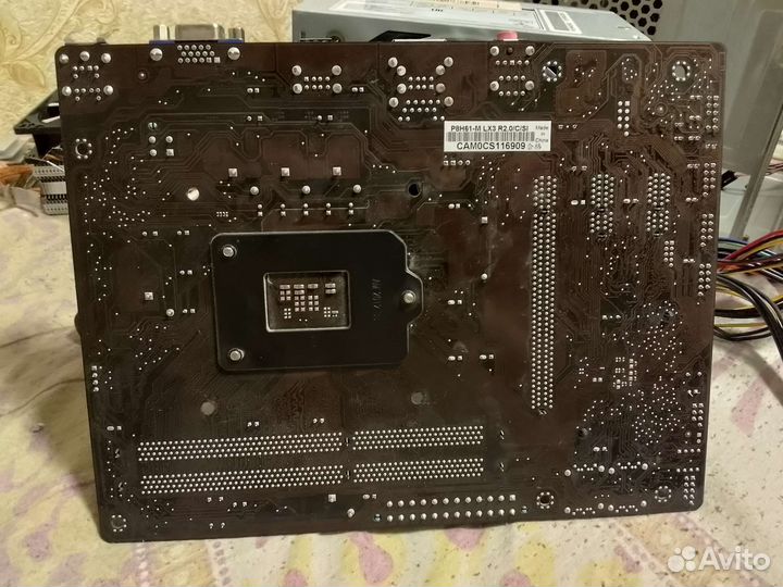 Материнская плата 1155 сокет неисправная