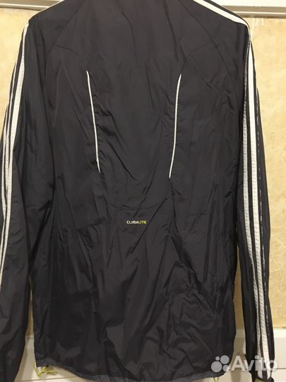 Спортивный костюм