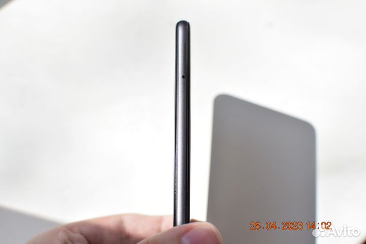 Sharp Aquos S3, 4/64 ГБ