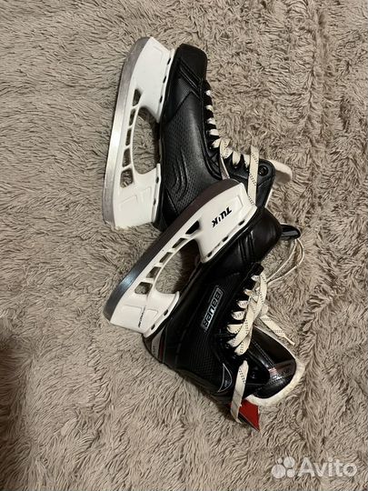 Хоккейные коньки bauer