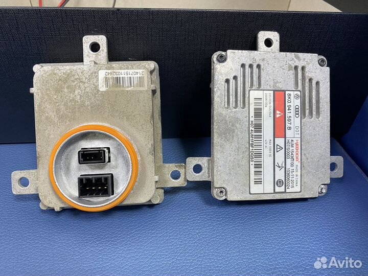 Блок розжига ксенона 8K0941597B VAG