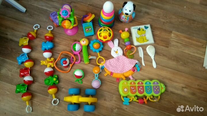 Игрушки пакетом для малышей 0-1