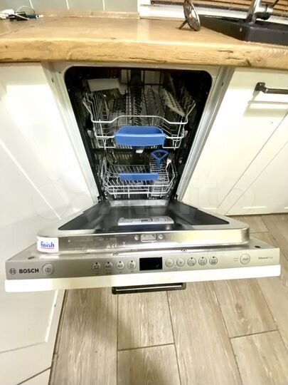 2-к. квартира, 64 м², 1/2 эт.