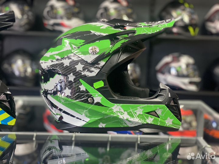 Кроссовый шлем